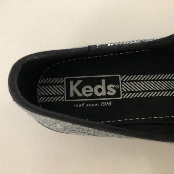Keds Lace Up Sneakers with Canvas Silver Sparkle Uppers + Black Soles Size 7 - Picture 4 of 10